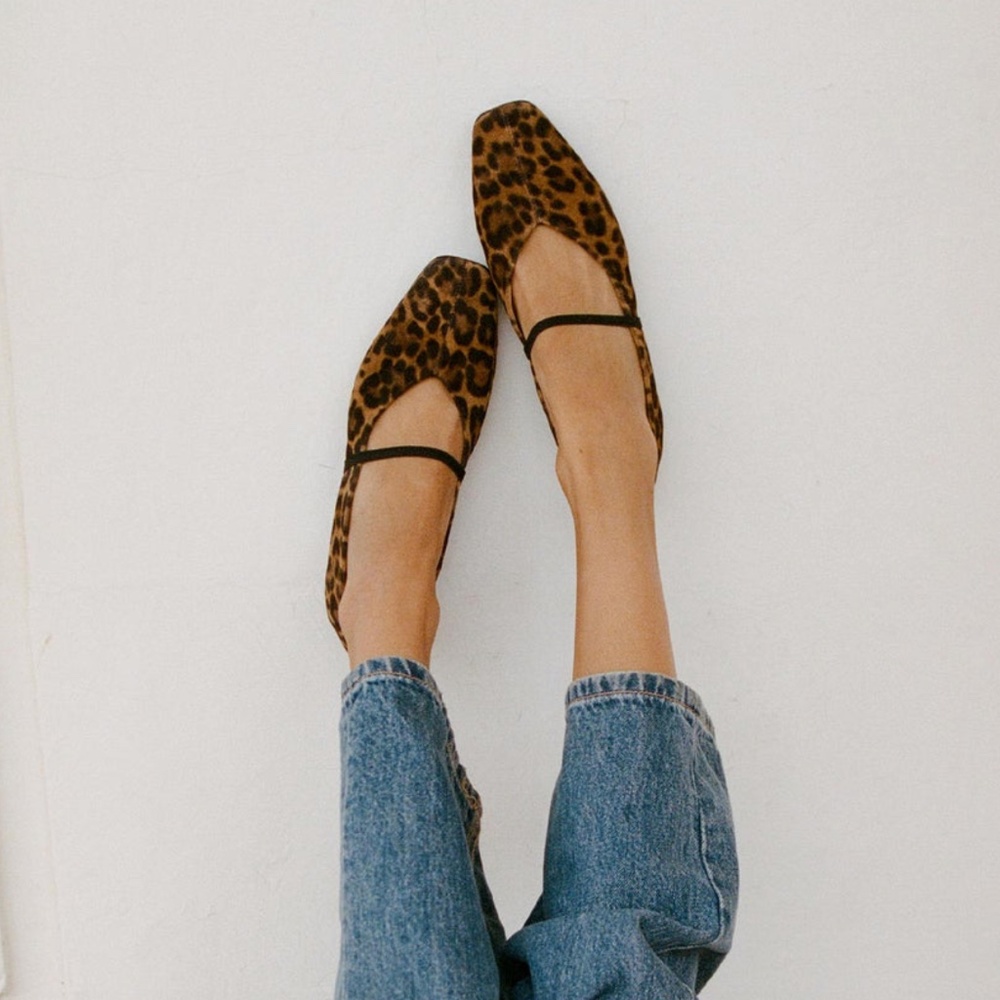 MARGAUX PHOEBE LEOPARD PRINT SUEDE DESIGNER FLATS SIZE 42 / US 11 -- NIB